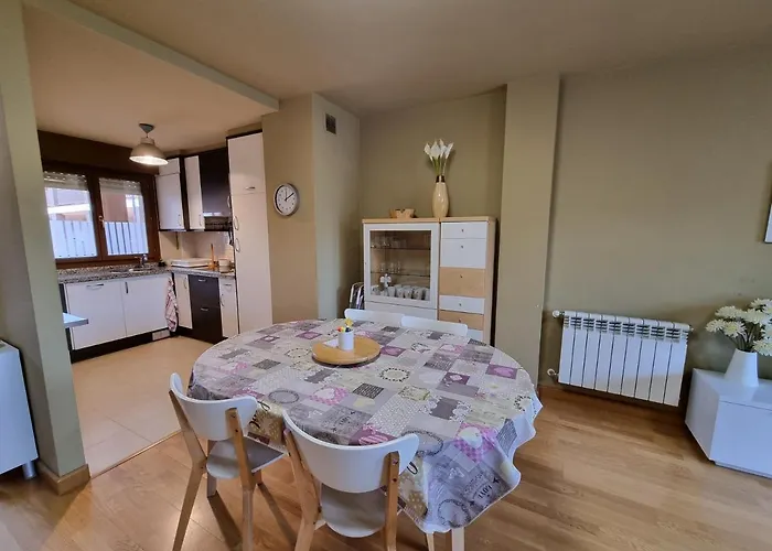 13a01 Con Garaje Y Terraza By R2r Consulting Διαμέρισμα Ribadesella