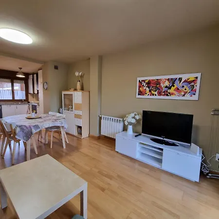 13a01 Con Garaje Y Terraza Appartamento